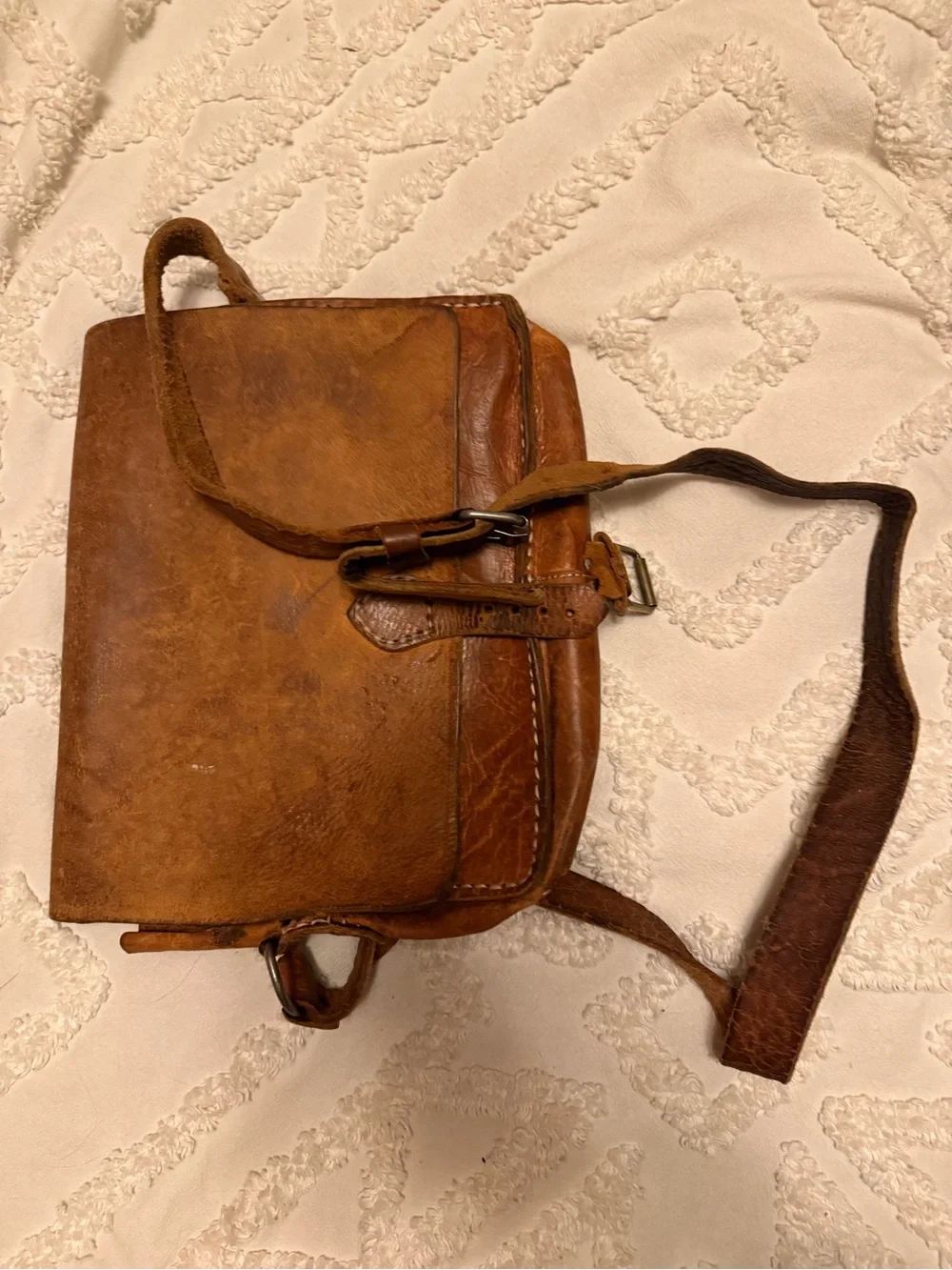 Men's Vintage Leather Messenger Bag with Adjustable Strap & small inner satchel